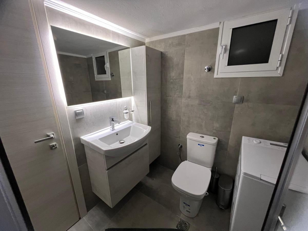 Serres City Center Modern Apartment Exterior foto