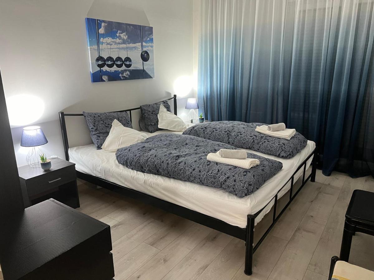 Serres City Center Modern Apartment Exterior foto